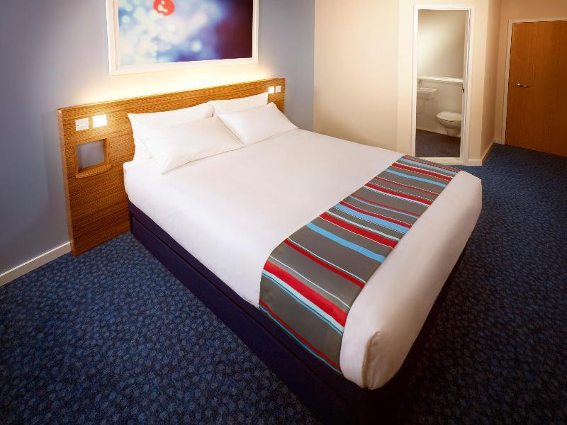 Travelodge Manchester Central Salford  Exterior photo